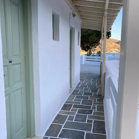 Galaxy מלון מילופוטאס