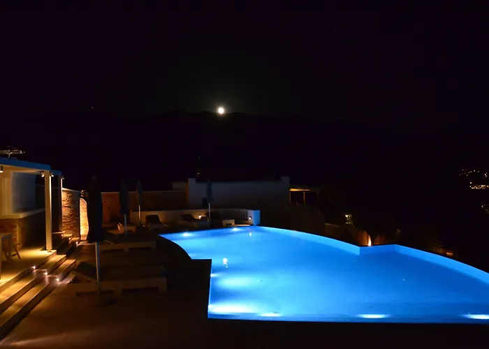 Ξενοδοχείο Galaxy *